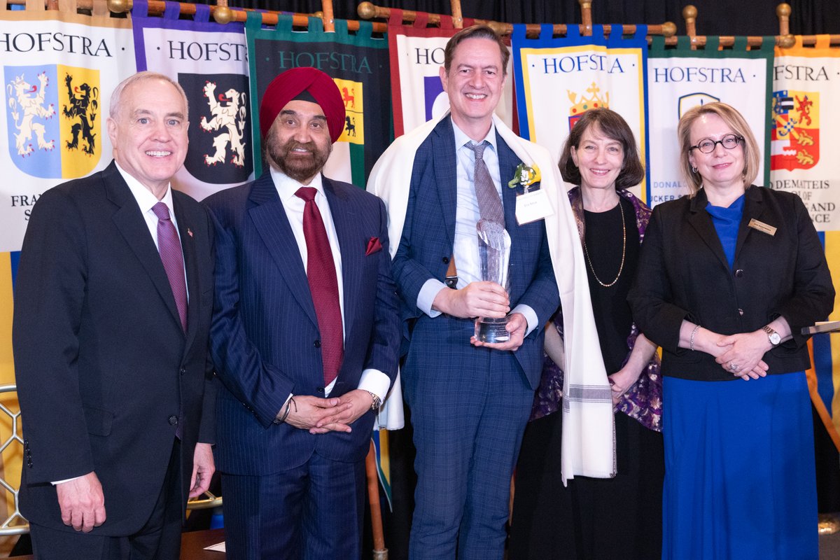 URI, founded by The Rt. Rev. William E. Swing, is honored to receive the prestigious Guru Nanak Prize in recognition of its commitment to promoting interfaith cooperation, peacebuilding, and social justice around the world.
More: ow.ly/7UQo50VJB0y
#URIGlobal #Interfaith