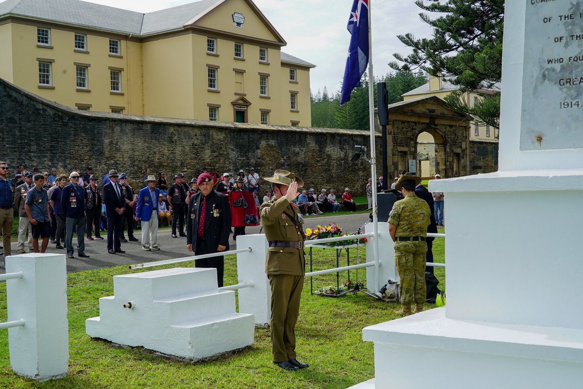Commander Australian Army Cadets tweet media
