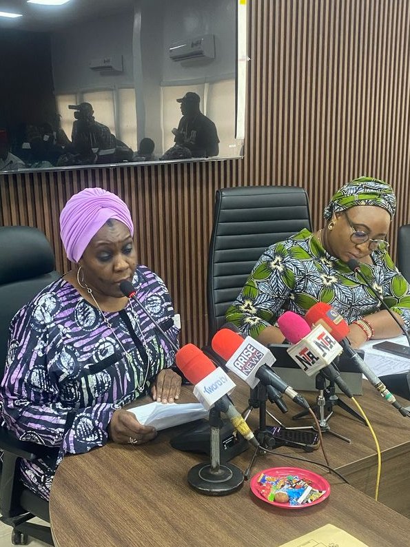 KwaraMOC's tweet image. 📸 Live from the 2025 Q1 Press Briefing!
&quot;We host Her Excellency , Sen. Oluremi Tinubu in January, who commended Governor AbdulRazaq&apos;s empowerment initiatives and awarded ₦20,000 stipends to hundreds of our workers.&quot;
— Bukola Adedeji, MD Kwara Garment Factory #KwaraBriefs