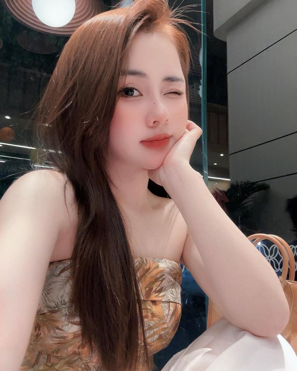 gaigoiCantho's tweet photo. Nhân sinh cũng giống như một ly trà.🍵Đậm nhạt cũng được miễn là đừng thiu.

Telegram : https://t.co/P13L65PDJh

#KienTrucVN #NhaVietNam #ThietKeVN #VietnamArchitecture #SongDepVN #NhaQueVN #KienTrucXanh #YeuNhaVN #PhongCachKienTruc https://t.co/qAmaxYBCW7