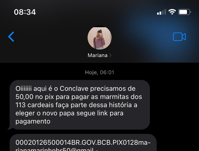 xadskm's tweet photo. ai gente sério alguém trata essa menina https://t.co/ernQA0311l