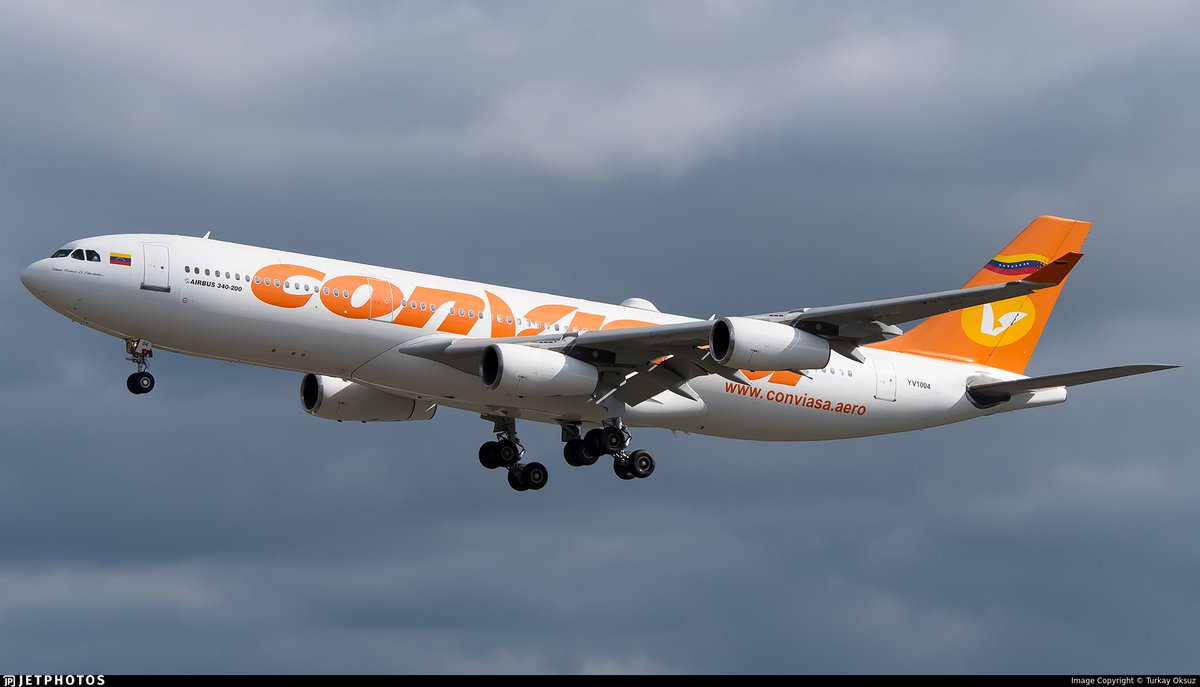 Arr3ch0's tweet photo. Delcy Eloina, Daniela Cabello y sus secuaces, despegando de Doha 🇶🇦 en el avión presidencial alternativo disfrazado de Conviasa YV1004.Ya pasearon por Istanbul, Beijing, Chengdú, Shanghai y Doha. ¿Cuantos cientos de miles de dólares han gastado? Pero no hay real por las sanciones https://t.co/kNrTRpKiXD