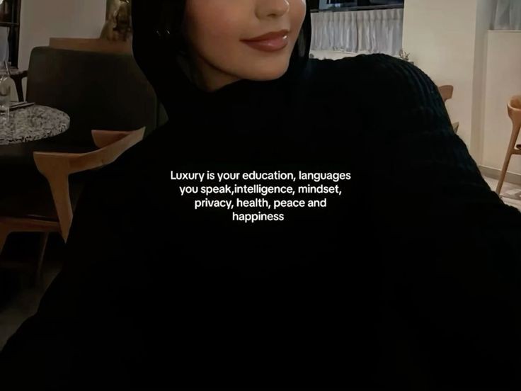 𝑆 tweet media