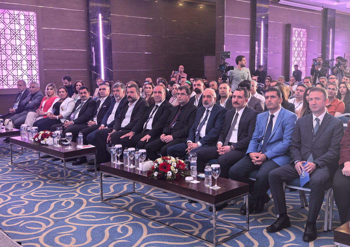 TOBB ve Diyarbakır Ticaret Borsası ile Diyarbakır Ticaret ve Sanayi Odasının ev sahipliğinde,Turkcell ve Mastercard ana sponsorluğunda Oda/Borsa üyelerinin katılımı ile Diyarbakır Dijital Dönüşüm Konferansı düzenlendi.
<a href="/TOBBiletisim/">TOBB</a> <a href="/ahmtay_21/">Ahmet Ay</a>
@akillikobiorgtr