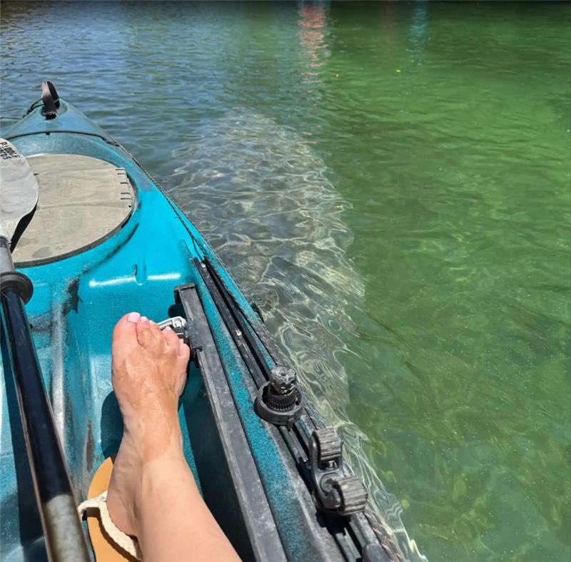 USCGSoutheast (@uscgsoutheast) on Twitter photo #Breaking <a href="/USCG/">U.S. Coast Guard</a>, <a href="/PascoSheriff/">Pasco Sheriff</a> are searching for 36 year-old Stephan Bungartz who was last seen north of Anclote Park launching his teal/green kayak from the clubhouse. If you have any information call Sector St. Petersburg at 866-881-1392. #HaveYouSeenMe #Breaking <a href="/USCG/">U.S. Coast Guard</a>, <a href="/PascoSheriff/">Pasco Sheriff</a> are searching for 36 year-old Stephan Bungartz who was last seen north of Anclote Park launching his teal/green kayak from the clubhouse. If you have any information call Sector St. Petersburg at 866-881-1392. #HaveYouSeenMe