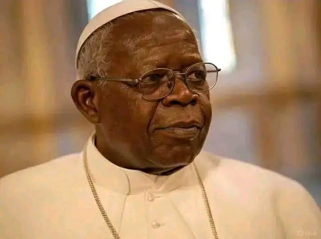Switchild #Dadiyata #Ifulikevote4morehungerin2027 (@ehimaggie) on Twitter photo BREAKING!!
New Pope Emerges. 
Pope Emilokan The 1stππππ BREAKING!!
New Pope Emerges. 
Pope Emilokan The 1stππππ