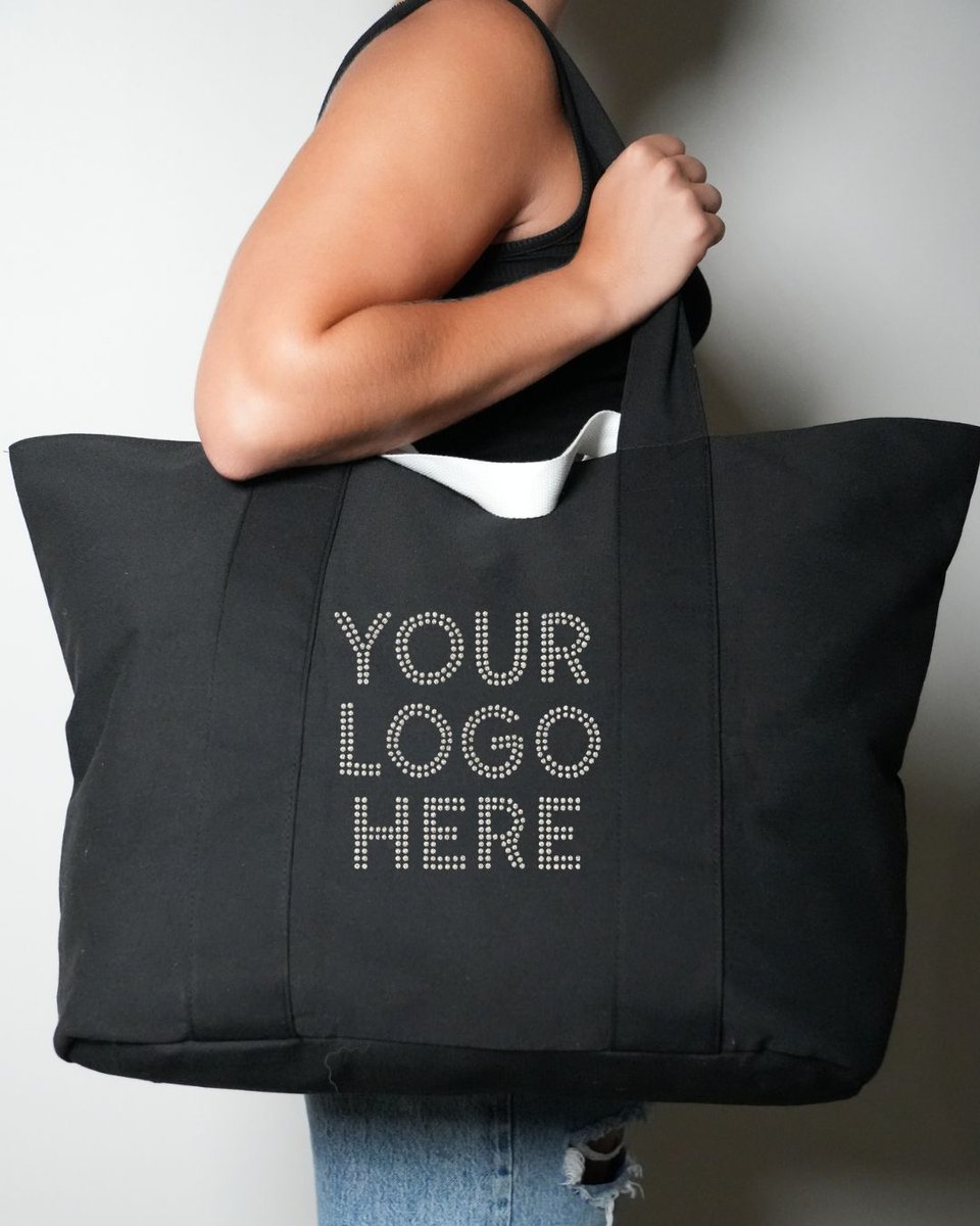 FOXYWARE's tweet image. This could be YOUR logo 👀👜
.
.
.
#customtote #rhinestonelogo #promoproducts #viralbranding