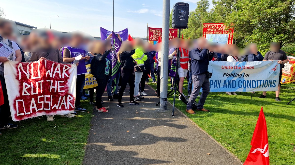Today we were present at the rally in support of the Livv Housing workers with our banner and our new flyers.