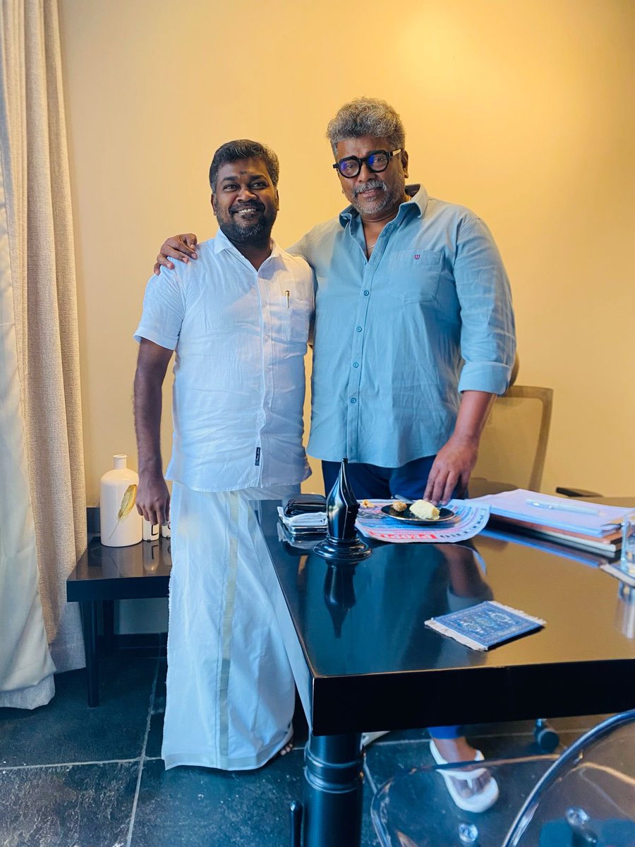 Sukumar Balakrishnan (@kaizensukumar) on Twitter photo Most inspiring Tamil Film Director <a href="/rparthiepan/">Radhakrishnan Parthiban</a> sir
Such a extraordinary creative in each and every scenes since 1989 ( 16 Film Direction, 14 Productions and 70 film acting is not small no, National Award Winning too ) 👏👏
#Gembrio #Gembriopictures #tamilFilm #bomb #brioTV Most inspiring Tamil Film Director <a href="/rparthiepan/">Radhakrishnan Parthiban</a> sir
Such a extraordinary creative in each and every scenes since 1989 ( 16 Film Direction, 14 Productions and 70 film acting is not small no, National Award Winning too ) 👏👏
#Gembrio #Gembriopictures #tamilFilm #bomb #brioTV