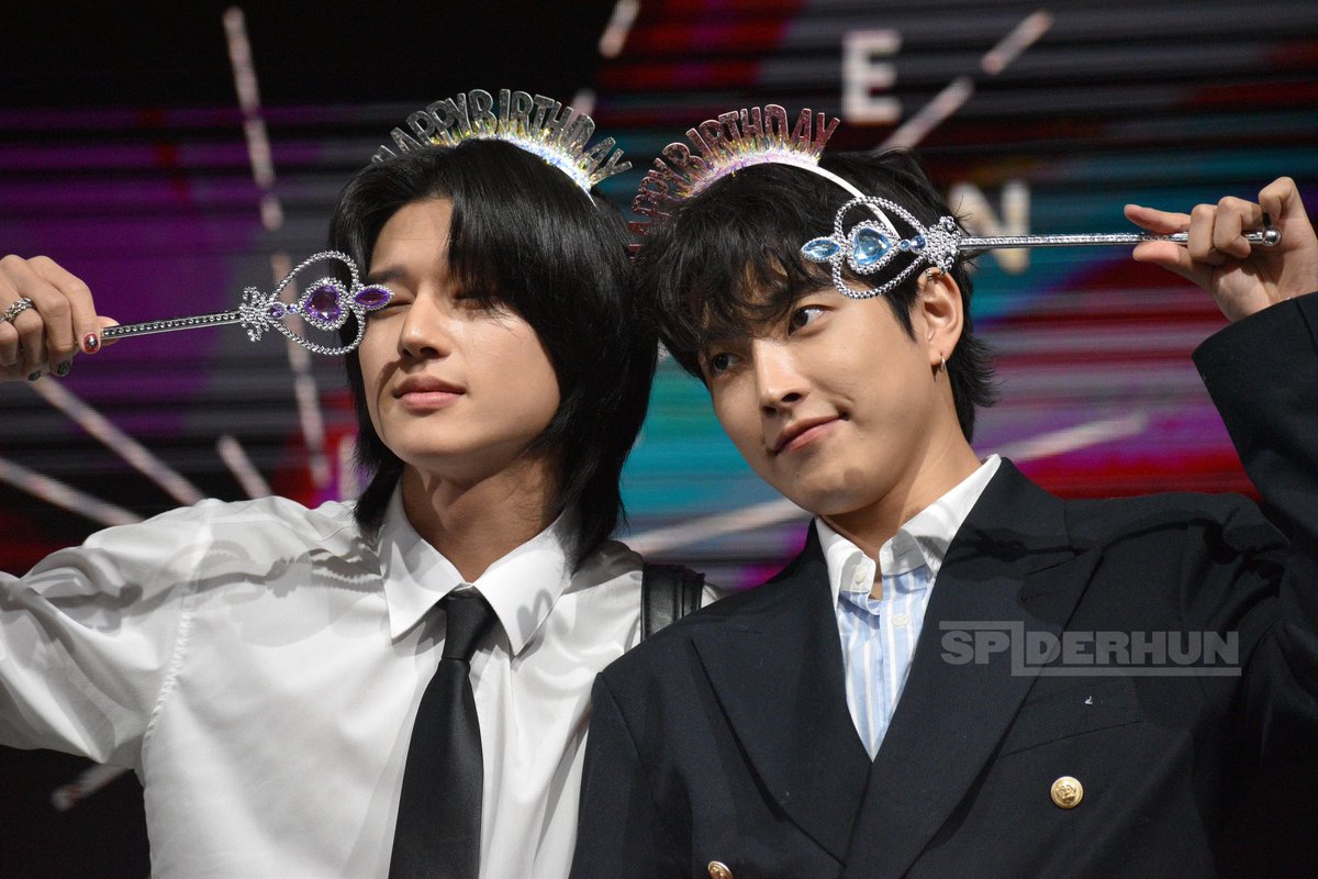NO1LIKETOPAZ's tweet photo. “he’s like my twin” :(((((((((((((((( https://t.co/U5yUHcRc53