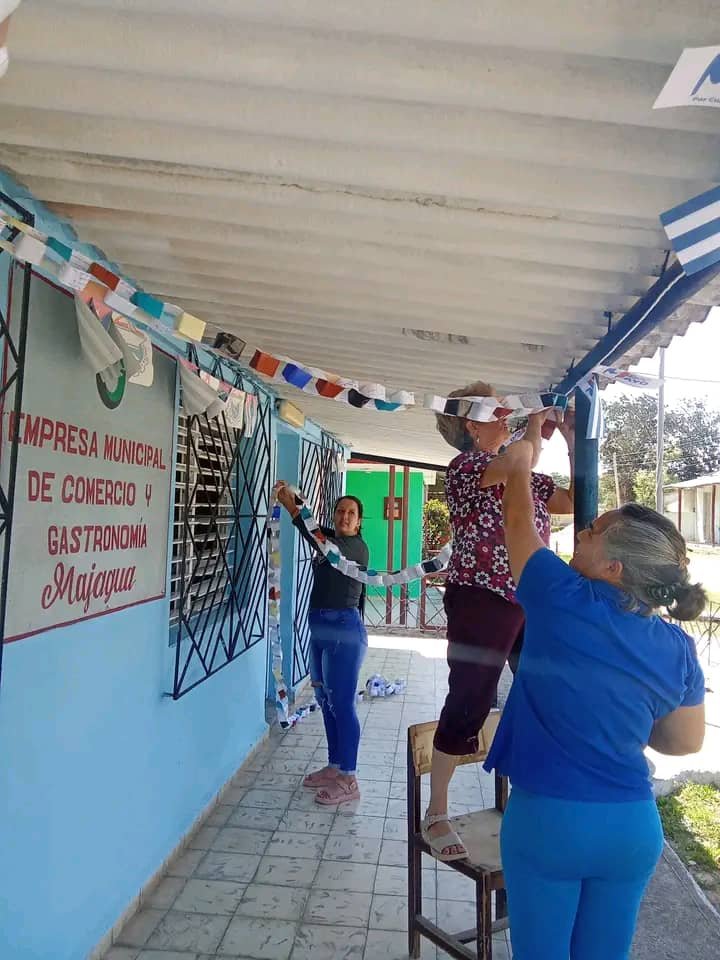 #PorCubaJuntosCreamos pancartas, banderolas, cadenetas y cuantas iniciativas surjan en cada colectivo laboral en saludo al #1Mayo en #CiegodeÁvila
