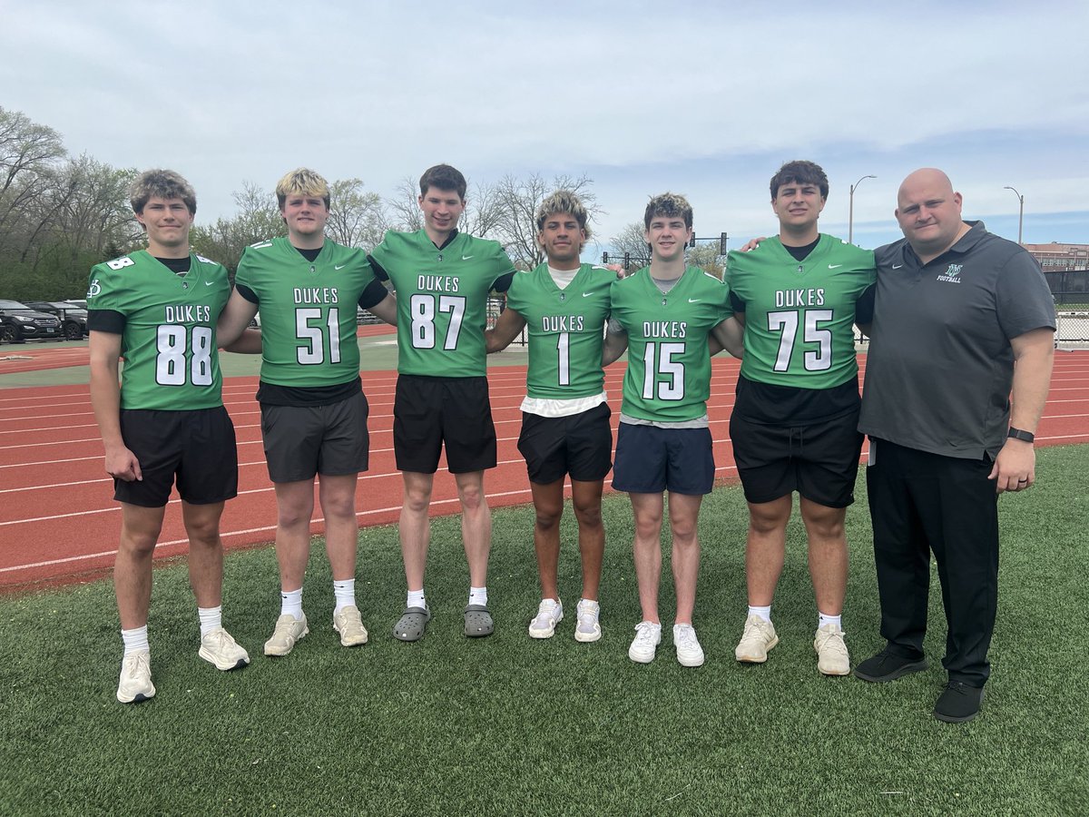 Tom Lemming (@lemmingreport) on Twitter photo Big thanks to HC Don Gelsomino of Elmhurst York HS, IL for taking the time to talk about his top prospects. Outstanding program and coaching staff with excellent facilities.<a href="/YorkDukesFB/">York Dukes Football</a> <a href="/DonGelsomino/">Don Gelsomino</a> one of the Chicago areas finest programs. Big thanks to HC Don Gelsomino of Elmhurst York HS, IL for taking the time to talk about his top prospects. Outstanding program and coaching staff with excellent facilities.<a href="/YorkDukesFB/">York Dukes Football</a> <a href="/DonGelsomino/">Don Gelsomino</a> one of the Chicago areas finest programs.