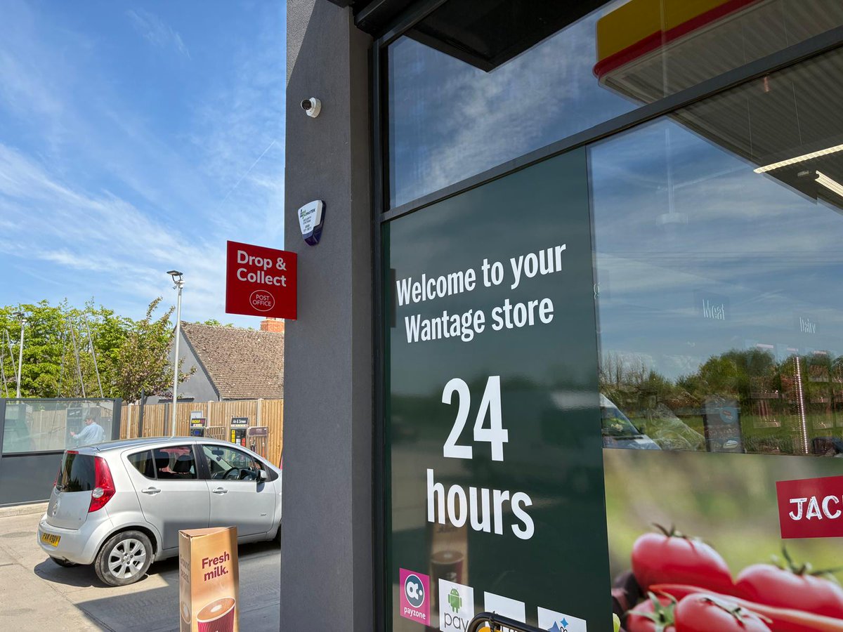 MellorsFuel's tweet image. It's only a little red sign! But it means so much!
Now we are able to provide you with even better services as a POST OFFICE Drop and Collect point!
Always more at Mellor's!
 #SHELL #ramsburybrewery #SHELLApp #winesbeersspsirits #launderette #carwash #mellorsservicestation2025