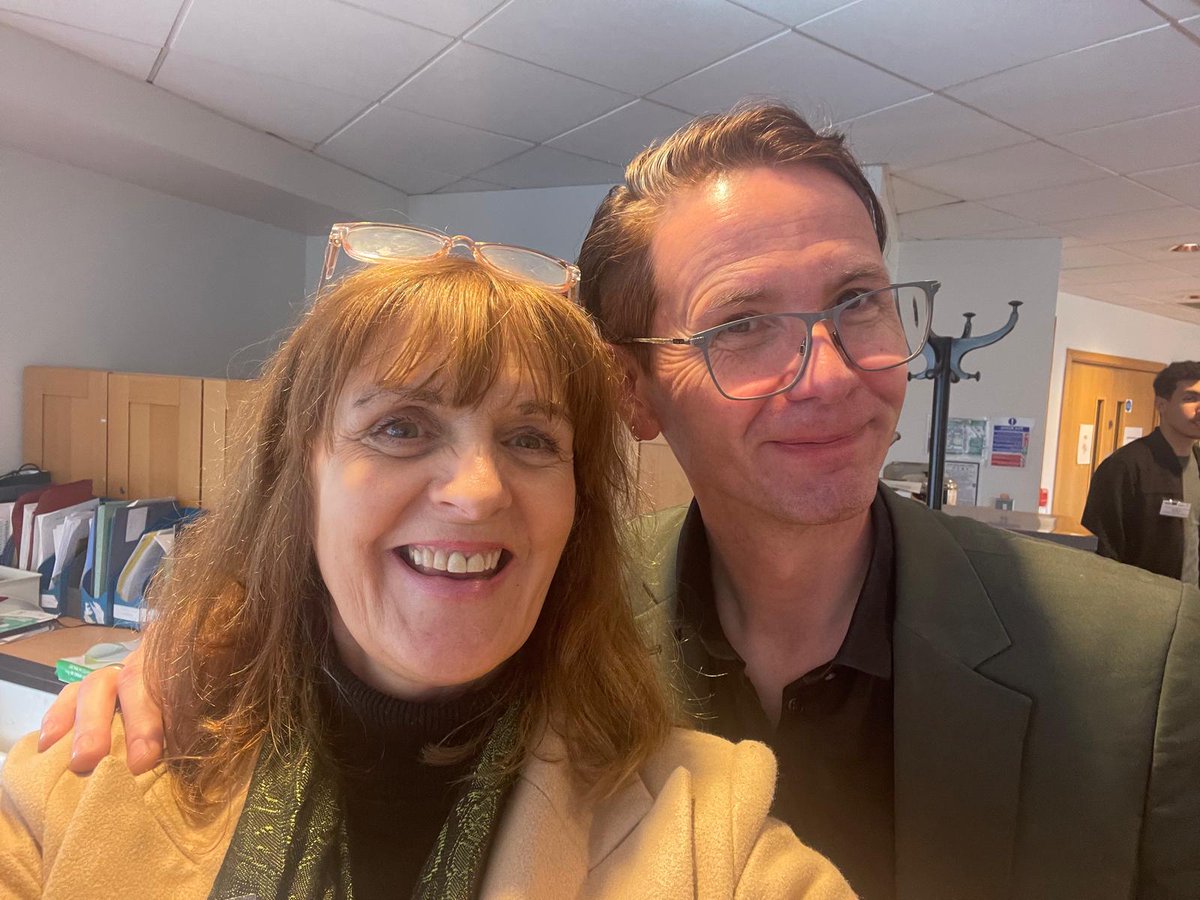 Great to see strong attendance from HECA members at #AIHorizonsIreland2025 — Hibernia College, DBS, Dorset College, Griffith College, and IICP. Exciting times for research collaboration and innovation across the sector! #AI2MED #HECA