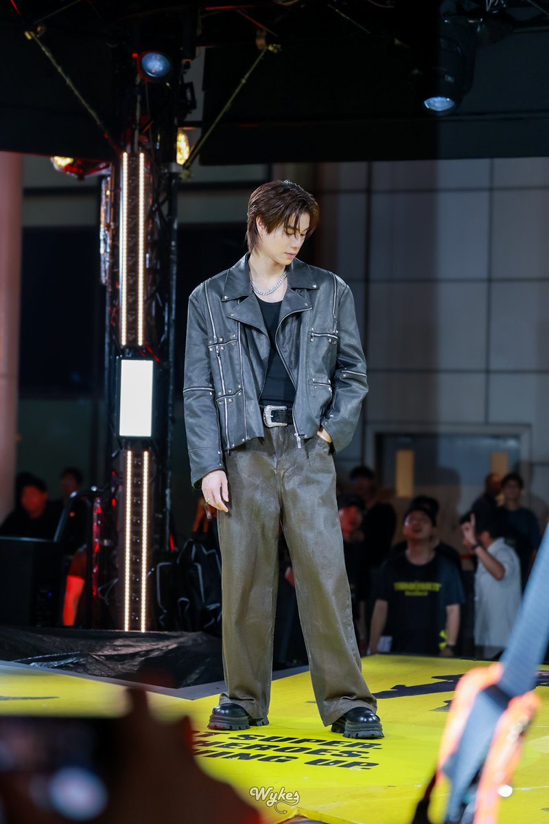 o_onarm's tweet photo. on stage

PHUWIN THUNDERBOLTS GALA
#ThunderboltsTHxPhuwin
#phuwintang @phuwintang https://t.co/UuTS9NBMsH