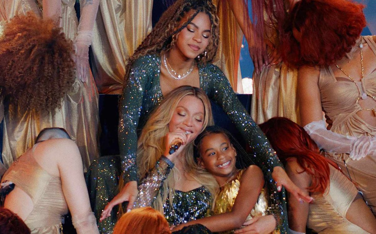 JVnewsnation's tweet photo. 💥💥BREAKING: Blue Ivy takes the stage - does Hollywood really support Trump's family values? Find out now. https://t.co/gQCBwE7NOM @JVpolitical #BlueIvy #TrumpFamilyValues #SoFiConcert #HollywoodAgenda #MAGAPrinciples #BeyoncéTour #MediaDistraction #ConservativeValues #ImmigrationCrackdown #CulturalDivide #AmericaFirstFocus #CelebrityInfluence #TraditionalFamily #TrumpPolicies #GlobalistClash #BlueIvyPerformance #TrumpVsHollywood #MAGAValues #FamilyFirst #ConservativeNews