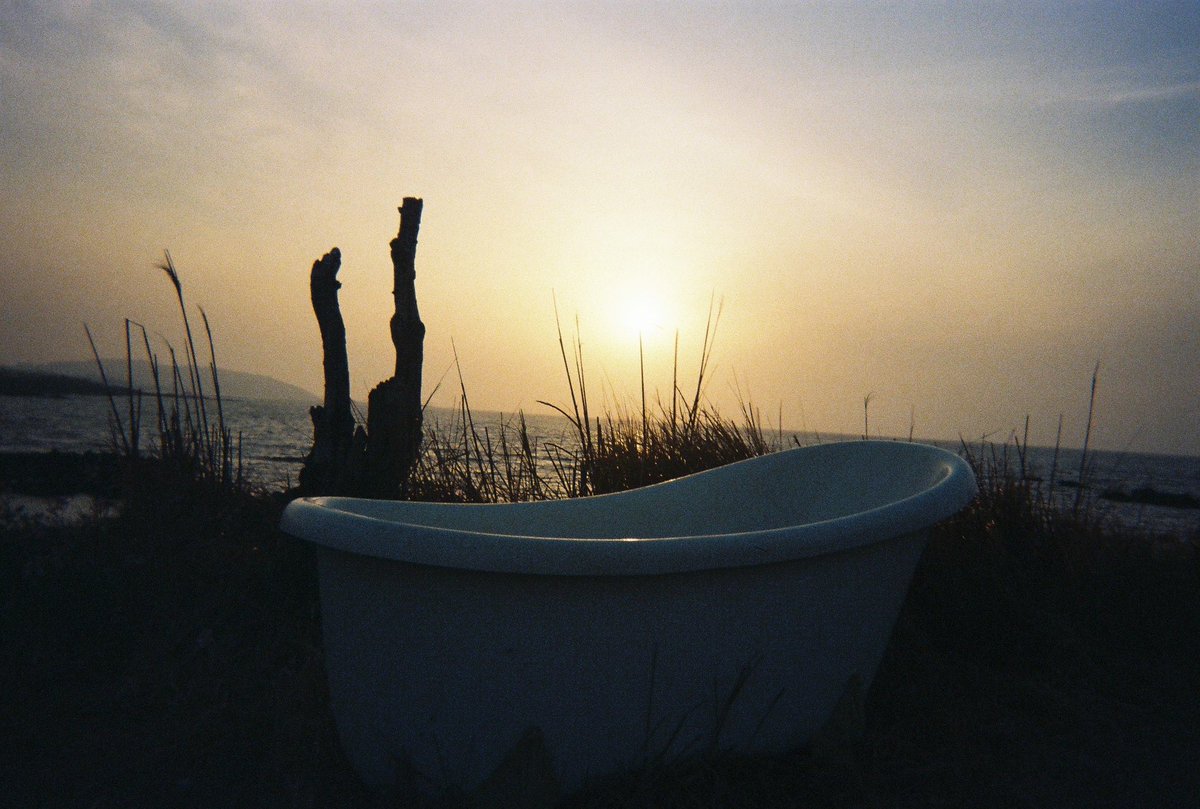 Visionteaa's tweet image. 🐻🫧

🇨🇳🇰🇷
Ini adalah kamera fujifilm sekali pakai!

@Visionteaa