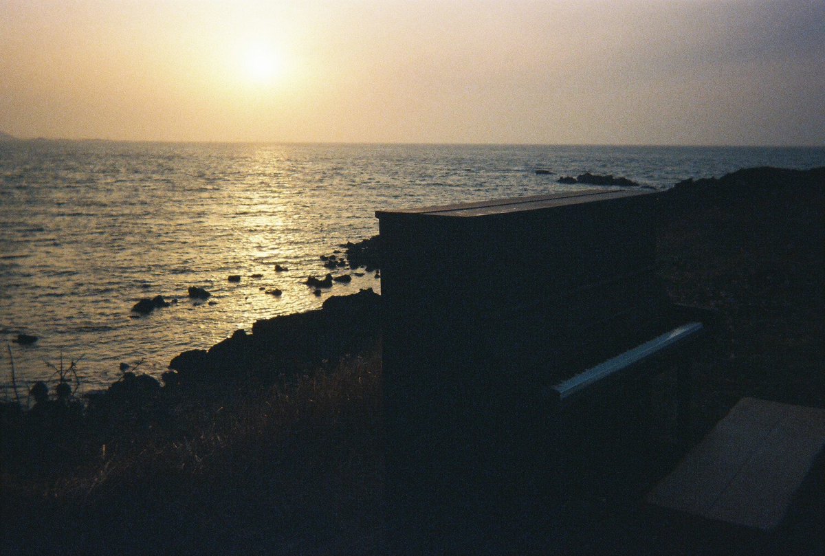 Visionteaa's tweet image. 🐻🫧

🇨🇳🇰🇷
Ini adalah kamera fujifilm sekali pakai!

@Visionteaa