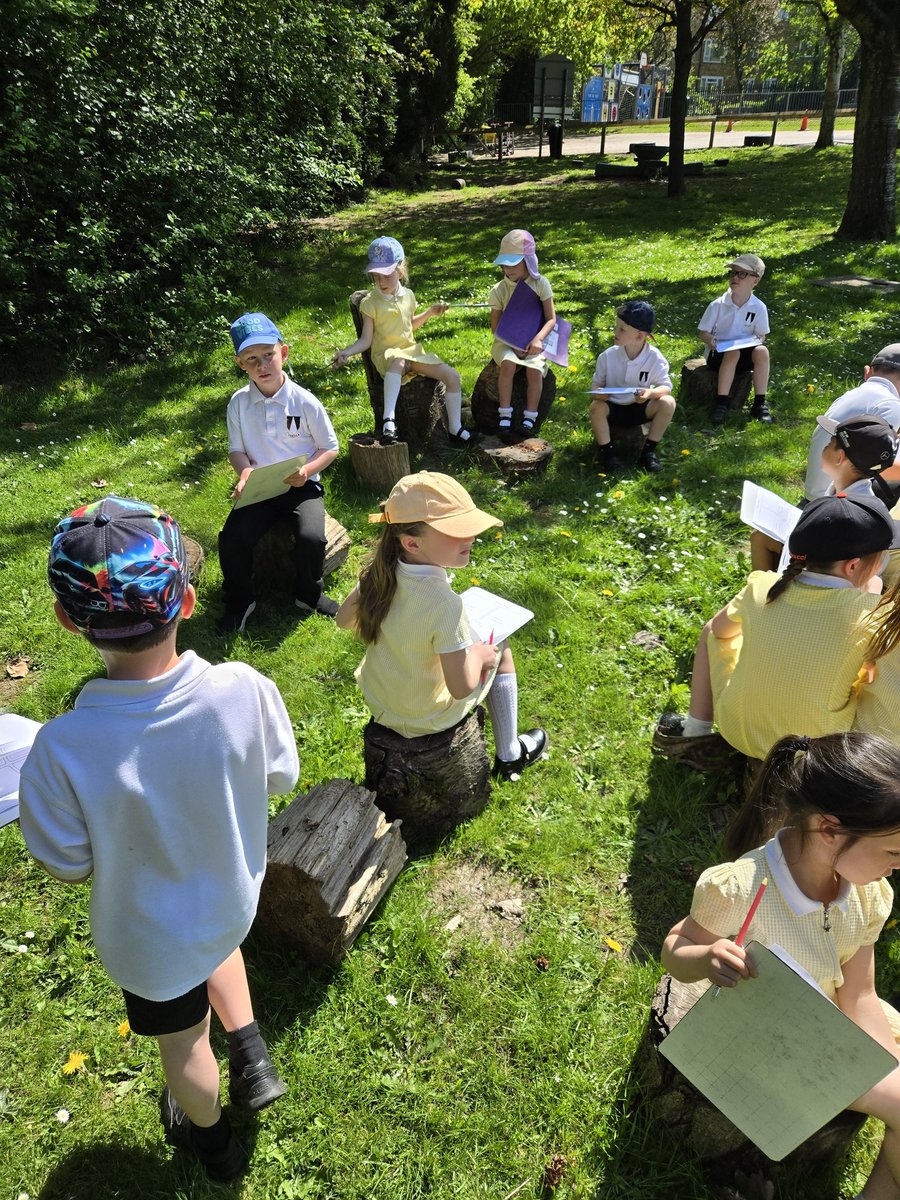 SCOSDominic's tweet photo. In Science, we have been looking at wild plants! #StCathsScience https://t.co/kJfbg2xJtO