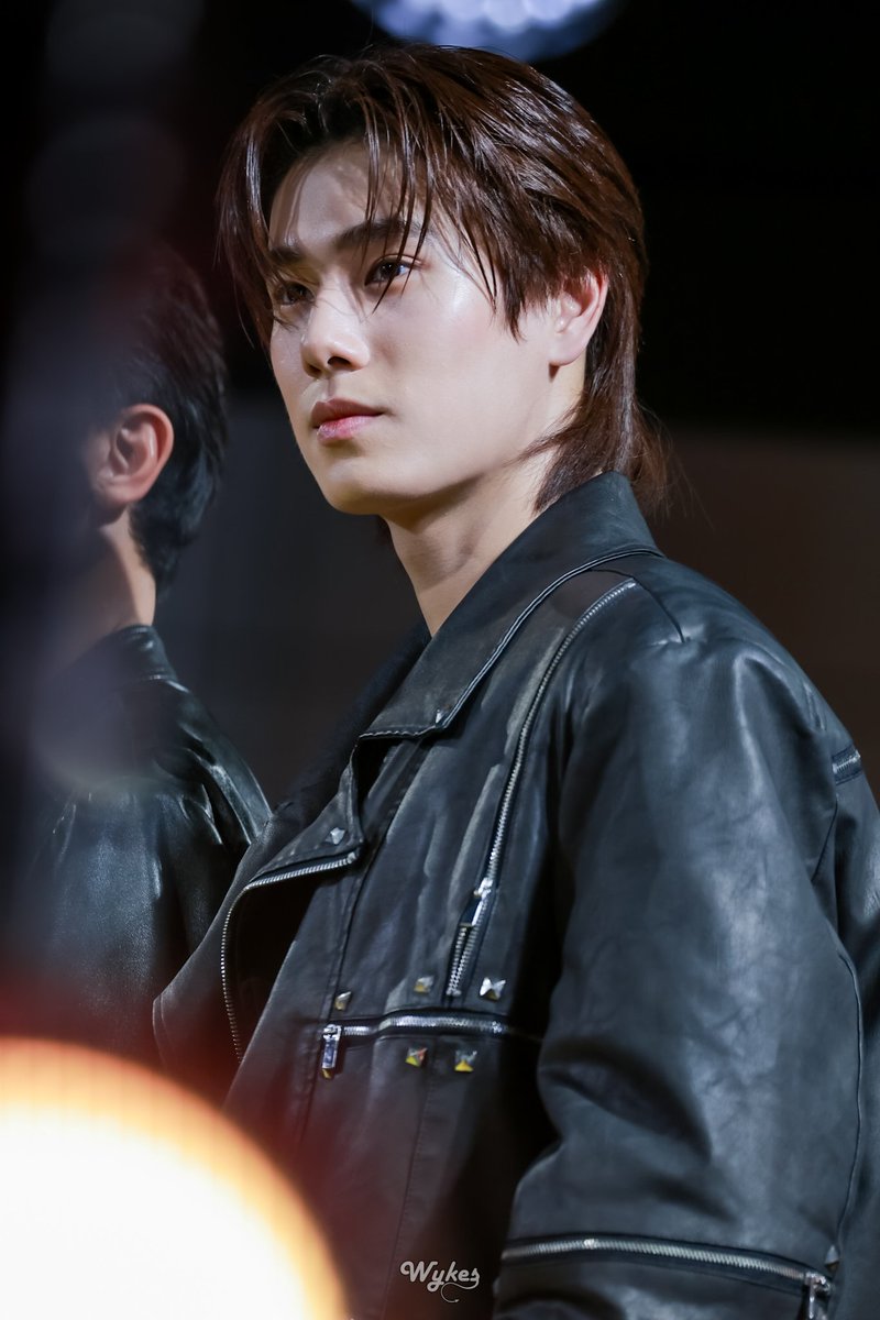 o_onarm's tweet photo. ฝนตกแค่ไหนก็ลดความHotของภูวินทร์ไม่ได้เลย

PHUWIN THUNDERBOLTS GALA
#ThunderboltsTHxPhuwin
#phuwintang @phuwintang https://t.co/2yTDdAgkUJ