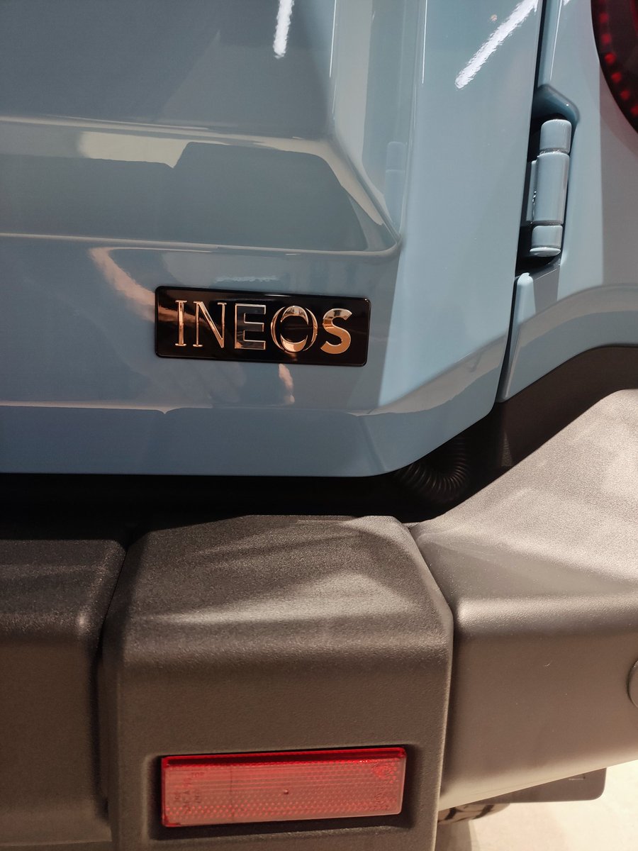 GrenadierBob's tweet photo. Marca inglesa, alma alemana, mano factura francesa.
Lo mejor de todos los mundos.
#INEOS #BMW #Grenadier #Fieldmaster #BuiltForMore #Quartermaster #TrialMaster https://t.co/FGDTIPX4IQ