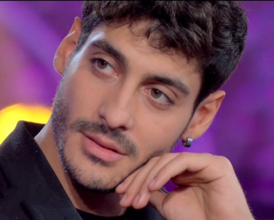 Paola13742355's tweet image. Mi dispiace per #flotta ma lui è il primo #heleners❤️
#helevier