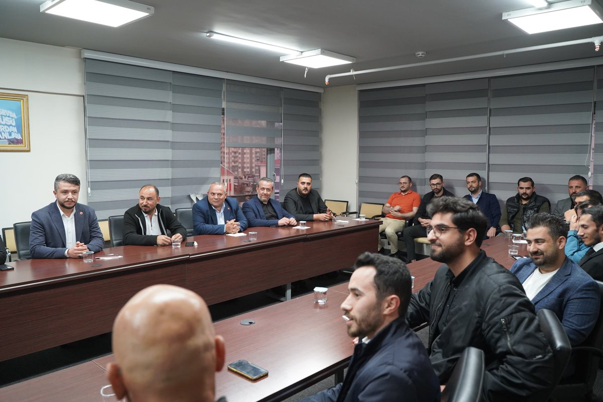 İl Başkanımız Hüseyin Okandan’ın katılımıyla haftalık Olağan Yönetim Kurulu Toplantımızı gerçekleştirdik. Alınan kararların hayırlara vesile olmasını temenni ediyoruz.

<a href="/huseyinokandan/">Hüseyin OKANDAN 🇹🇷</a>

#SevdamızKocasinan