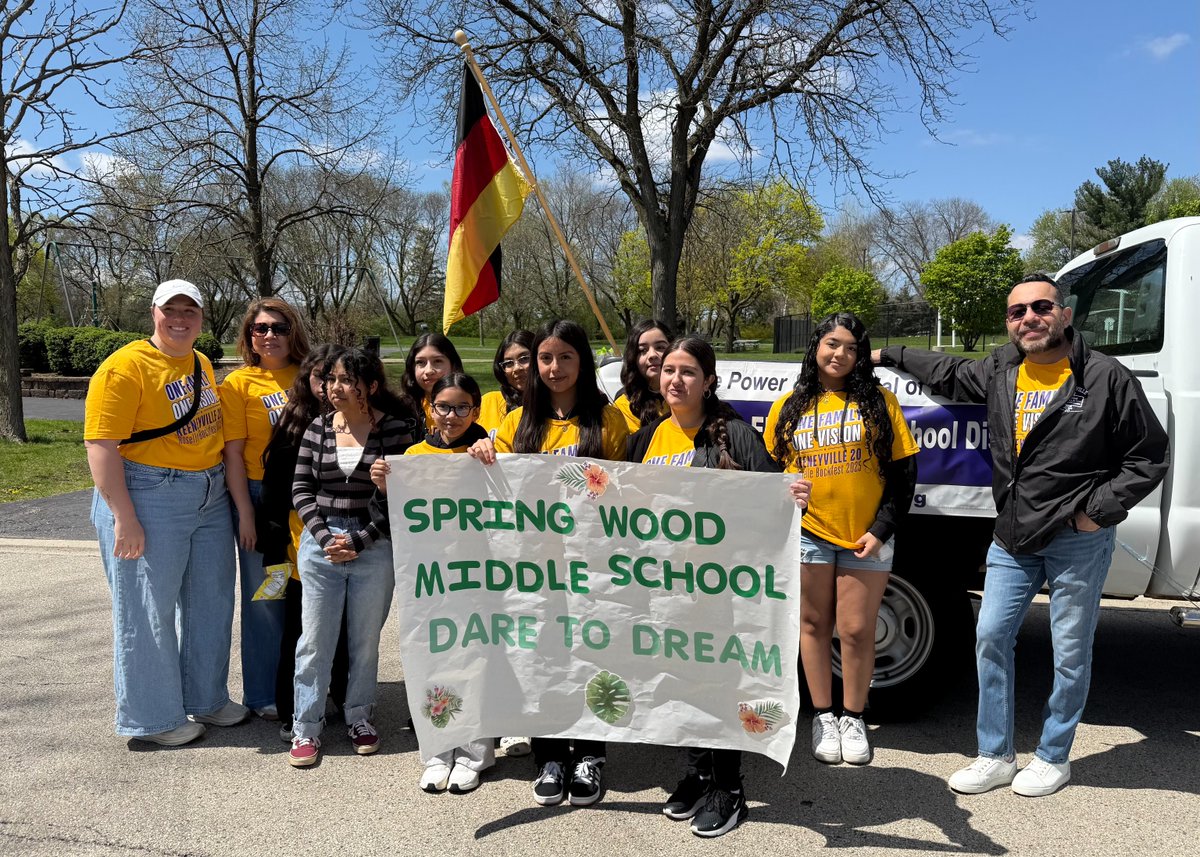 KeeneyvilleD20's tweet image. Keeneyville D20 was proud to be part of the Roselle Bockfest Parade, celebrating community, tradition, and togetherness! #esd20learns #RoselleBockfestParade2025 #communitytogetherness