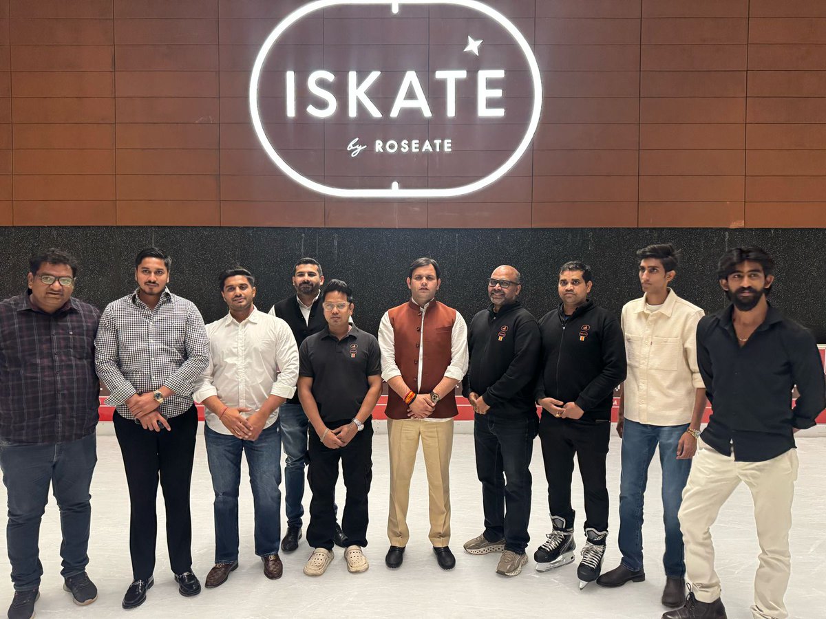 GauravgGautam's tweet image. कल गुरुग्राम स्थित ISKATE by ROSEATE में बच्चों से मिलकर संवाद किया।
खेलों के प्रति बच्चों का उत्साह और समर्पण देखकर अत्यंत प्रसन्नता हुई। मैंने सभी को हरियाणा में खेलों के क्षेत्र में हो रहे अद्भुत कार्यों के बारे में जानकारी दी

#SportsDevelopment #KheloIndia #FitIndiaMovement…