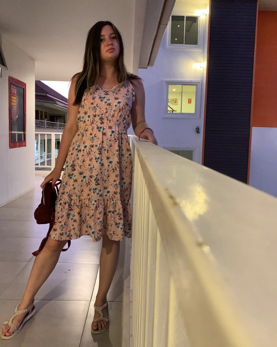 iselacroice's tweet image. que hermosa estoy &amp;lt;3