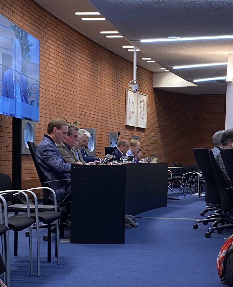 StichtingOmc's tweet photo. PODCAST| Politiek aan Tafel
Afl 61 gaat over Nij Begun. Hoe ver is de @GemWkwartier er mee? Verder een hulpmiddel voor de mantelzorger. Je hoort het hier: https://t.co/AQVstoj1Xd @RaadWkwartier #westerkwartier https://t.co/pqfmSq8Hqo