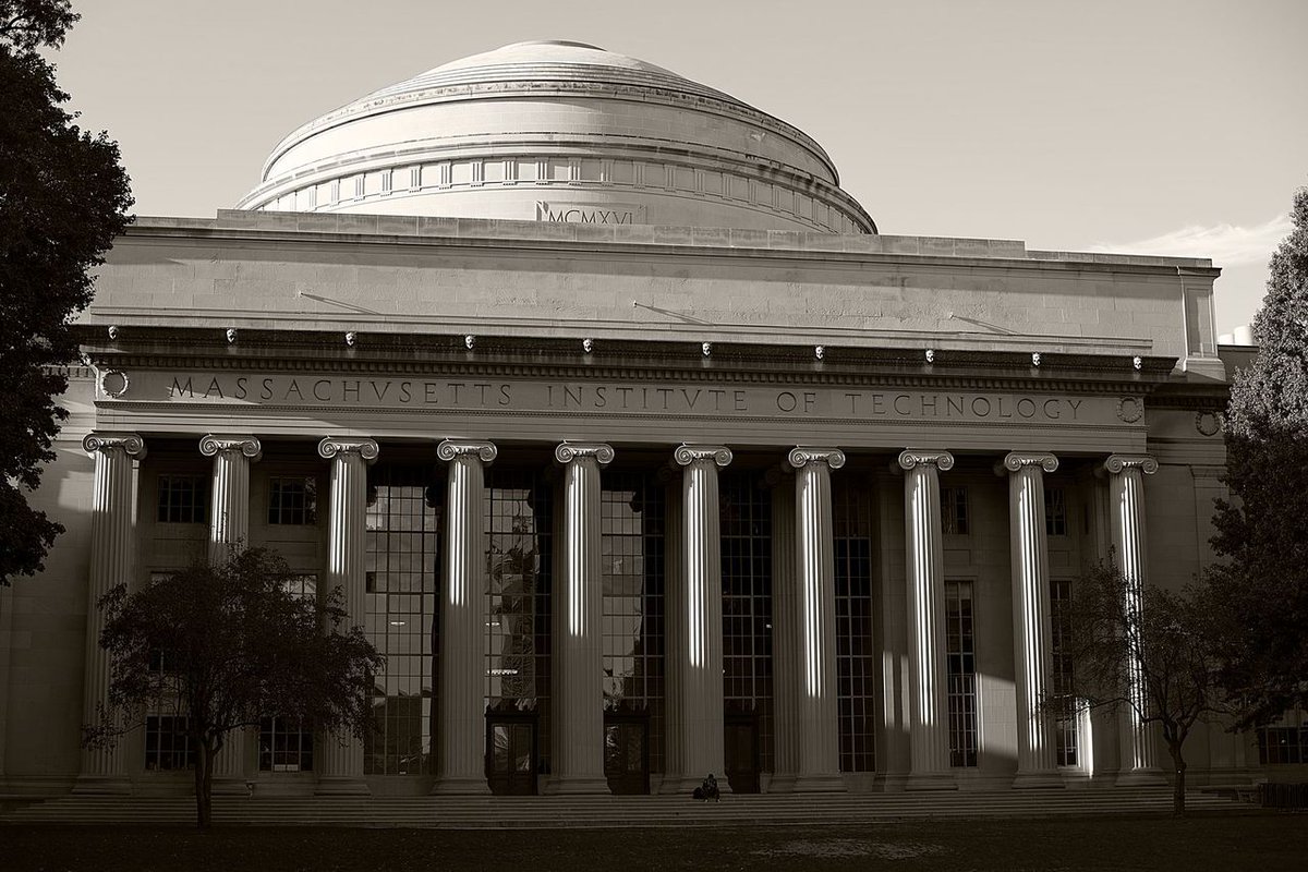 RLEatMIT's tweet photo. We’re proud and deeply grateful to be part of the MIT community—where innovation meets purpose. Every day, our research pushes the boundaries of science and technology to serve the nation and improve lives🔬 

#MIT #MITResearch #MITInnovation #MITCommunity https://t.co/1xwhchjzkd