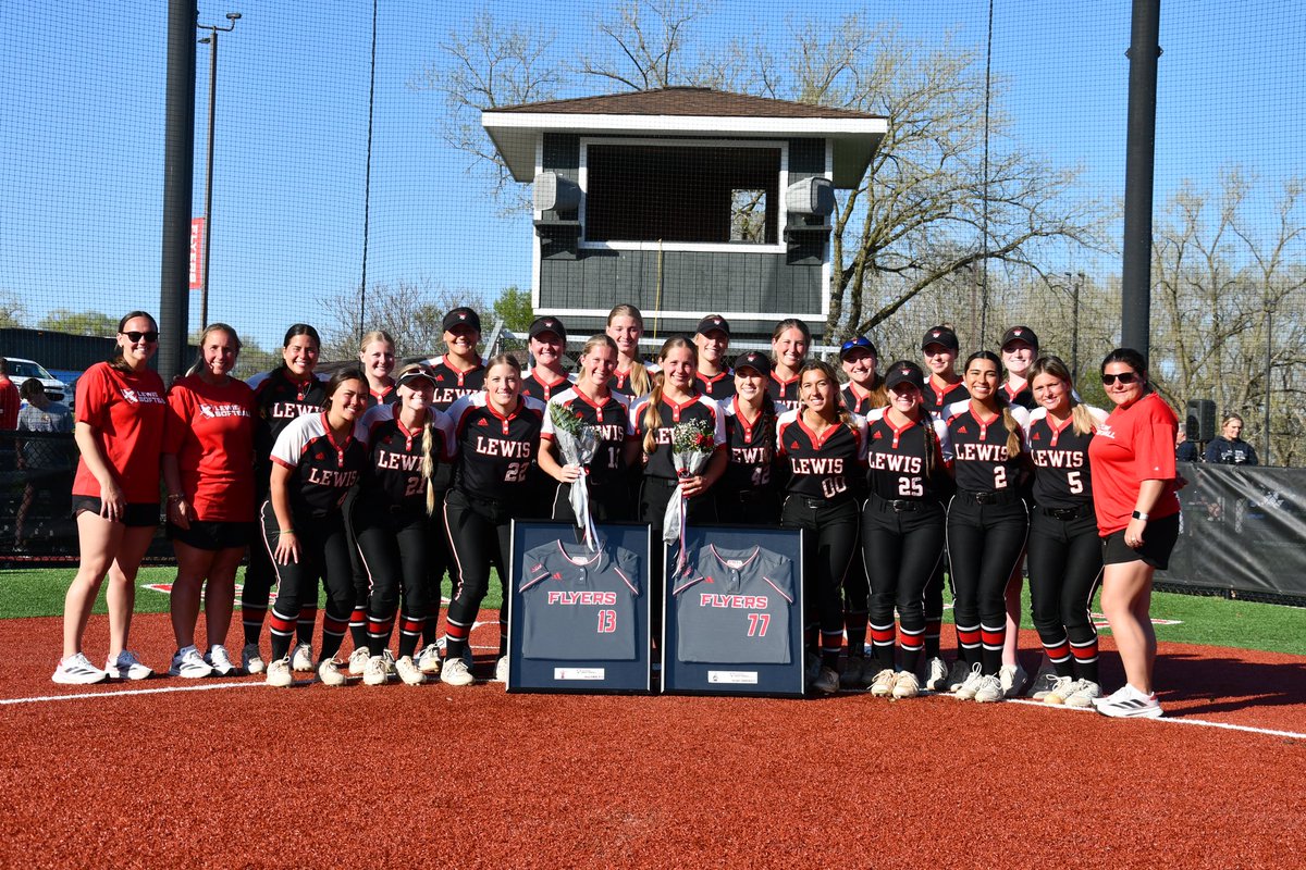 Senior Sunday was a success with the sweep and getting to celebrate these two!!🤍🤍

So proud of you both and can’t wait to see what the future holds🎓✈️
#Family #FlyAsOne