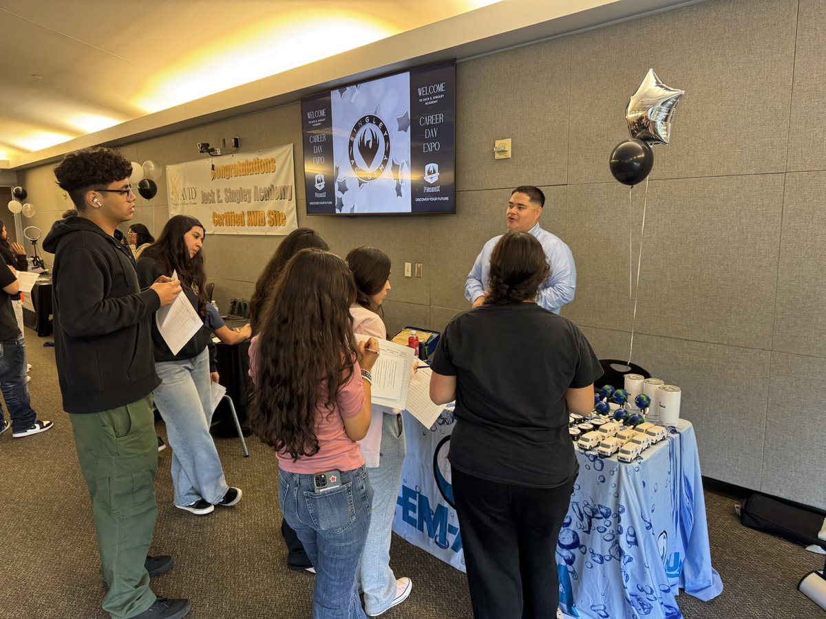 Officer Dave, M.Ed. 🚀 tweet media