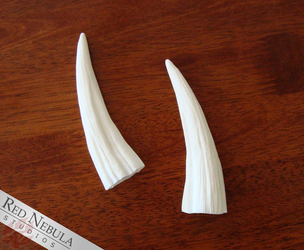 I've made several types of horns and spikes over the years. These blanks can be worn as traditional horns, or used as accents and greeblies on costume armor and weapons. I love seeing what people do with them.

Etsy: rednebulastudiosshop.etsy.com/?section_id=15…

#costume #maker #greebles #resinArt