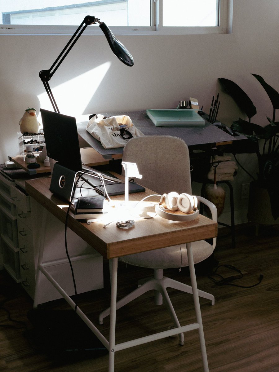 sianaparkart's tweet image. Artists, show me your workspace✨