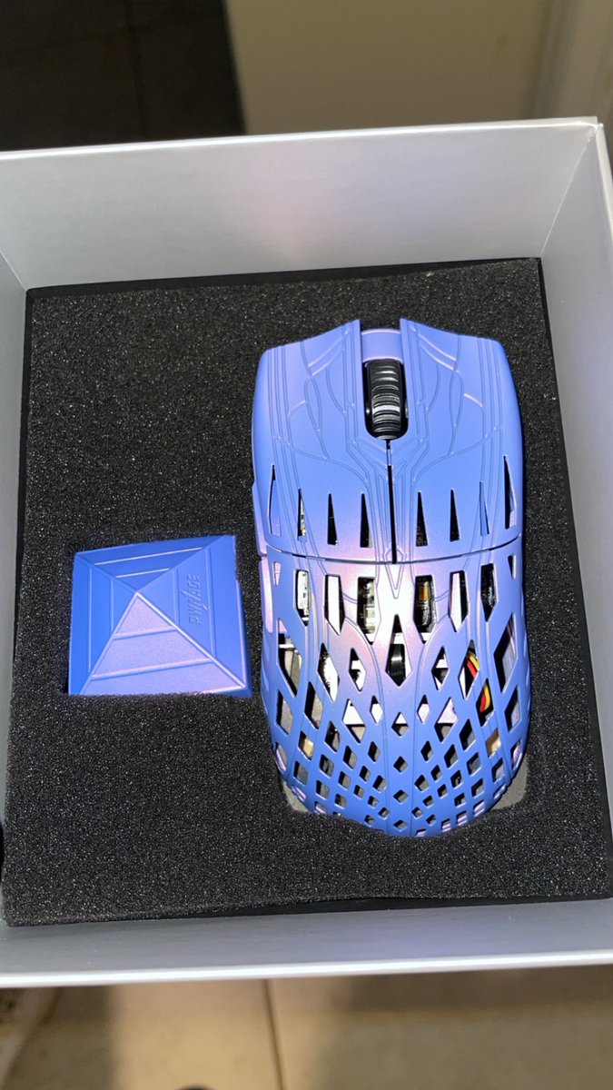 new toy:) s/o <a href="/PwnageOfficial/">Pwnage</a> <a href="/OhgawdEvents/">OhgawdEvents</a>