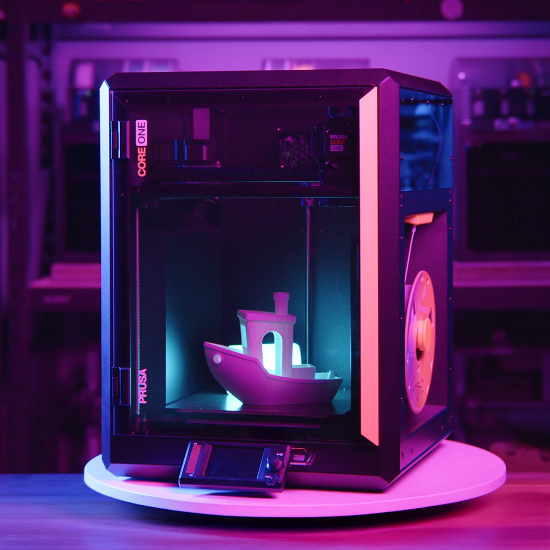 In CowanbungaCreation's latest video, he unboxes and reviews our 3D printer Prusa Core One. 🦾 It's a perfect summary of some of the cool features, key specs, and what makes this printer special. ✨ He goes through it all - the clean design, the sturdy build, the reliability of