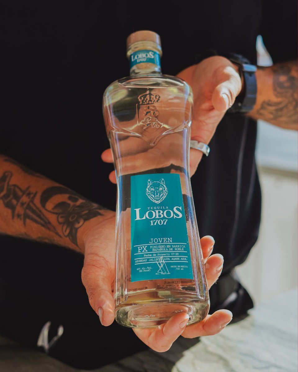 Joven is where clarity meets complexity. 

Beginning with Blanco tequila, expertly blended with a touch of Reposado and finished in Pedro Ximénez sherry barrels within our Solera system.