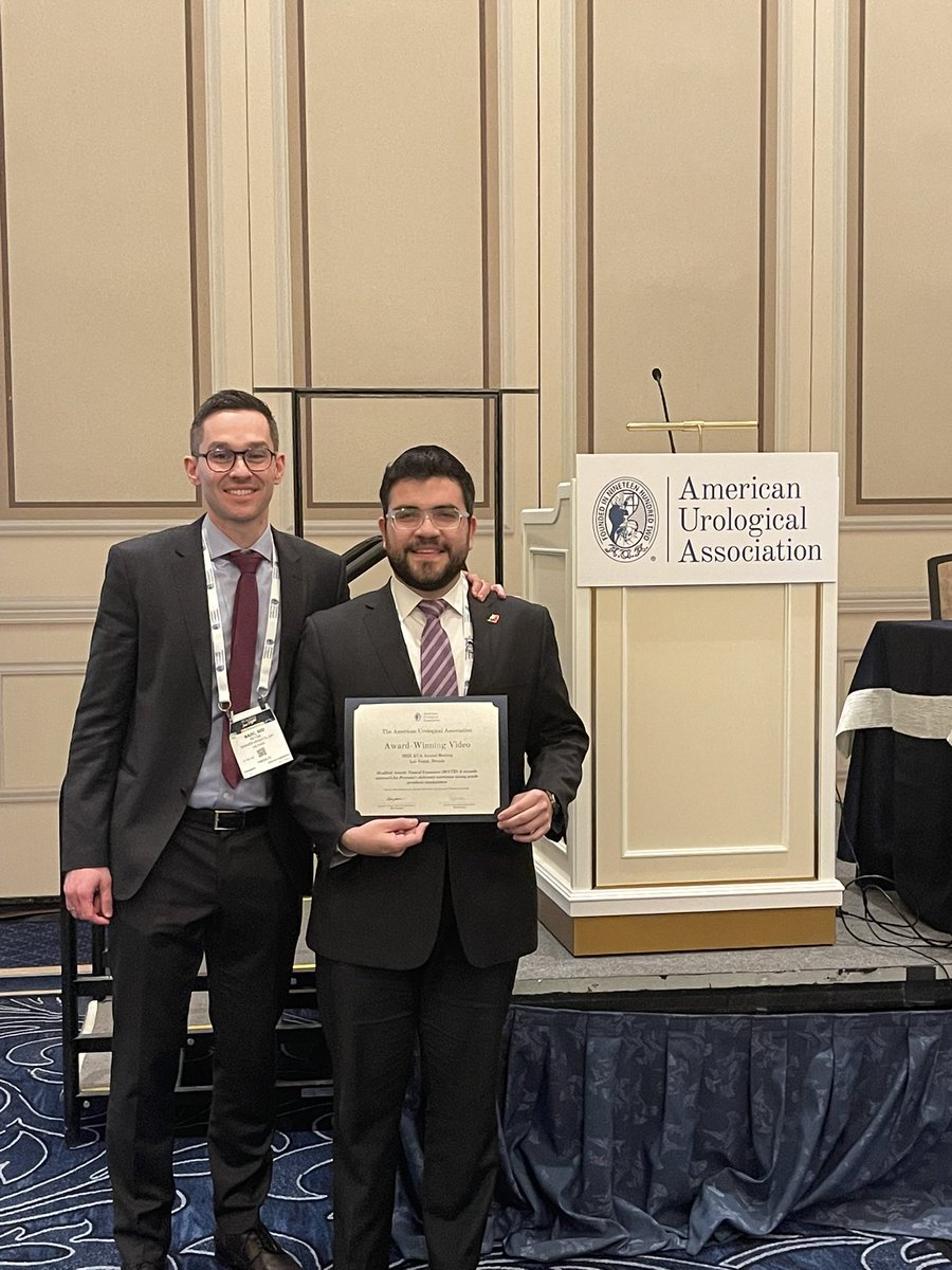 MarceloMass96's tweet image. Wrapping up my first AUA with a full heart.
It was a privilege to give a plennary talk on penile dermatology and i'm truly humbled and honored to recieve a best video award.
The best part was learning from and connecting with my mentors and friends! #AUA2025