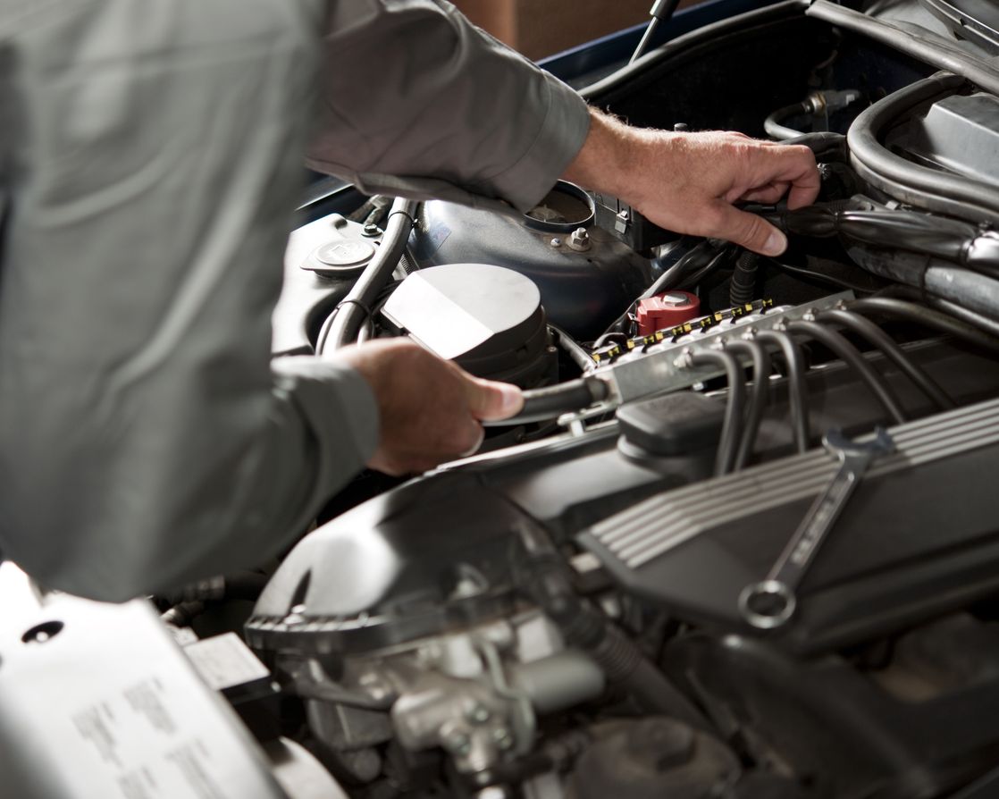 HAAutoworkz's tweet image. Need a new engine? We’ve got you! Our engine installation services ensure your car runs smoothly and efficiently again. Reach out for expert care and craftsmanship.
#EngineInstallation 
performancecarspecialistcalgary.ca/engine-install…