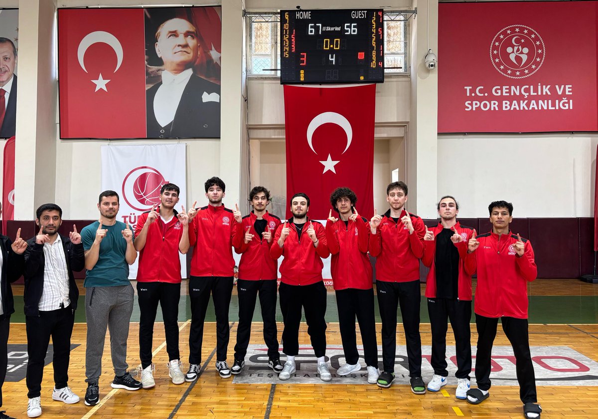 AntalyaKYGM's tweet photo. Hedef Belli Türkiye Şampiyonu Olmak!

Basketbol Erkek takımımız #YurtLig Bölge Müsabakaları’nı başarıyla tamamlayarak Türkiye Finalleri’ne katılma hakkı kazandı! 🏆

Tebrik ediyoruz.👏 https://t.co/NnbART0iv2