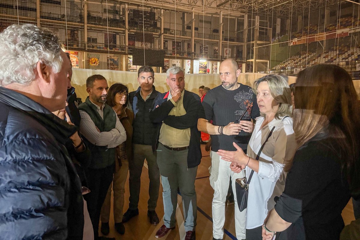 Anoche, cerca de 500 personas fueron acogidas en el Palacio Multiusos tras quedar atrapadas en el AVE por el apagón eléctrico.

Quiero agradecer a <a href="/CruzRojaGuada/">CruzRoja Guadalajara</a>, a los servicios de emergencias del <a href="/GuadalajaraAyto/">Ayuntamiento de Guadalajara</a> y al personal municipal por su profesionalidad y entrega. Su