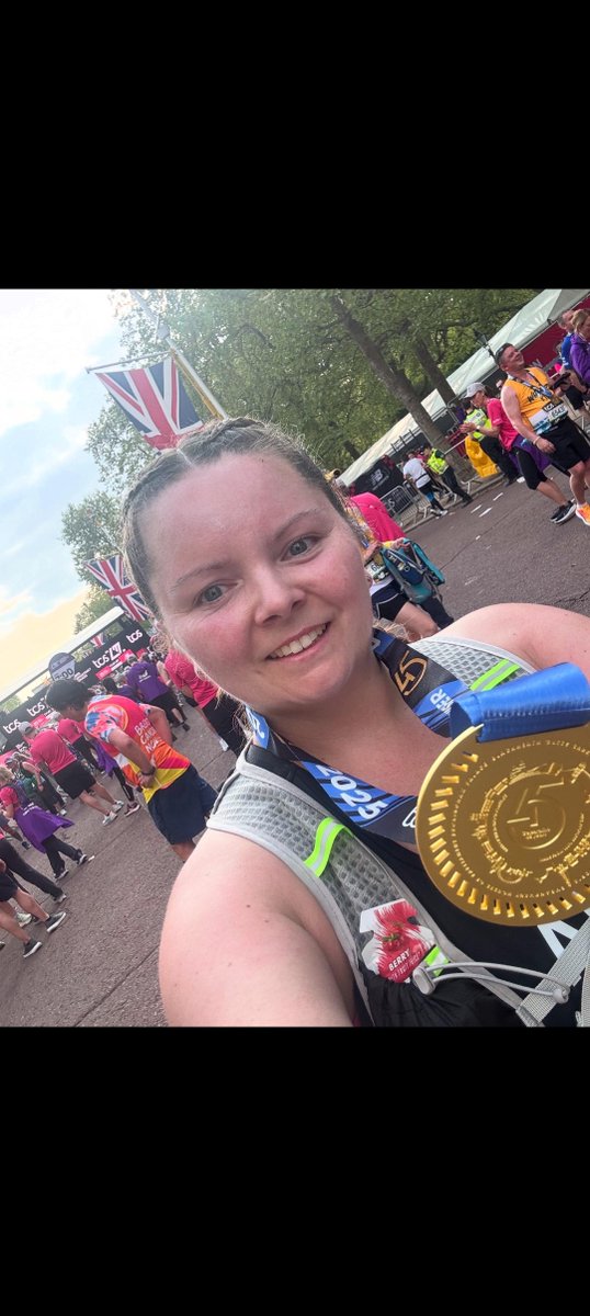 Congratulations to our first time marathon runner Amy for completing the London Marathon - you are an inspiration!

Help Amy achieve her fundraising target ow.ly/FP9G50VJBvf - or take a chance at the London Marathon ballot open now until 2 May - ow.ly/T4rR50VJBve