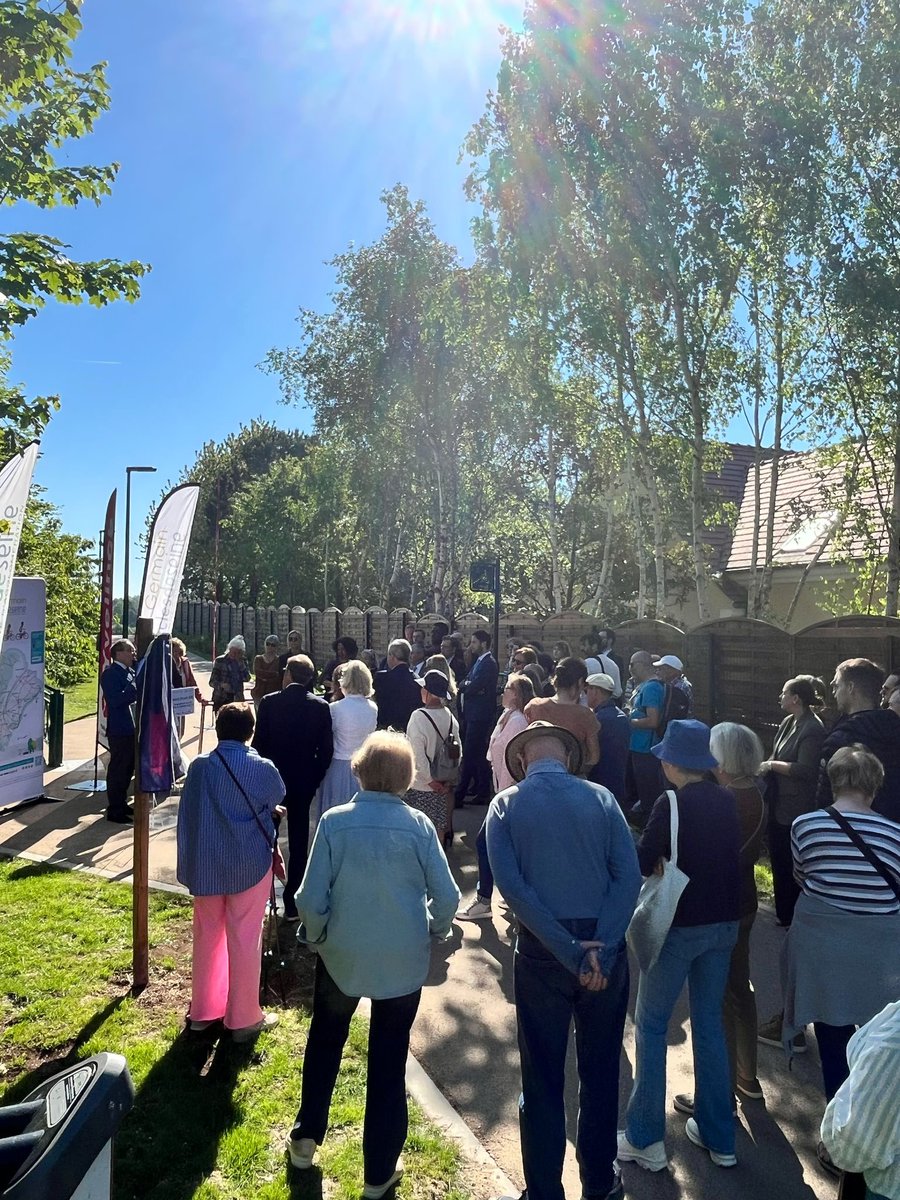 🚲 Inauguration ce matin de la nouvelle voie verte d’Aigremont.

Un exemple de #coopération pour une #mobilitédouce et un cadre de vie plus durable sur le territoire. 🌿

Projet porté par <a href="/CA_SGBS78/">CASGBS</a> avec le soutien de l’État, <a href="/iledefrance/">Région Île-de-France</a> <a href="/Les_Yvelines/">Les Yvelines</a> et <a href="/alloaigremont/">Aigremont</a>.