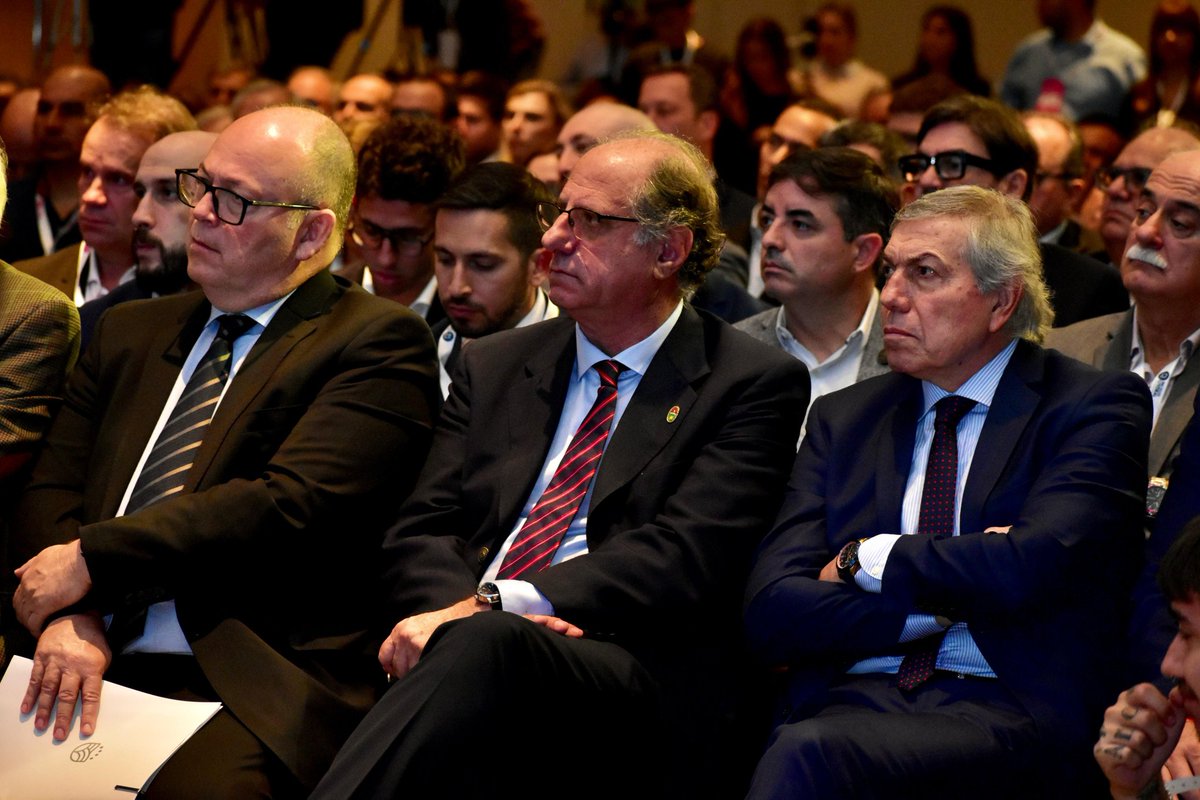 EnteCentro's tweet photo. #RegiónLitoral | Acompañamos al gobernador Rogelio Frigerio en la Reunión Institucional del nuevo bloque de integración. Fue el tercero en lo que va desde su conformación y contó con la participación de sus pares.

🫴https://t.co/5vNuIsPJ8B https://t.co/eImcIn2m1q