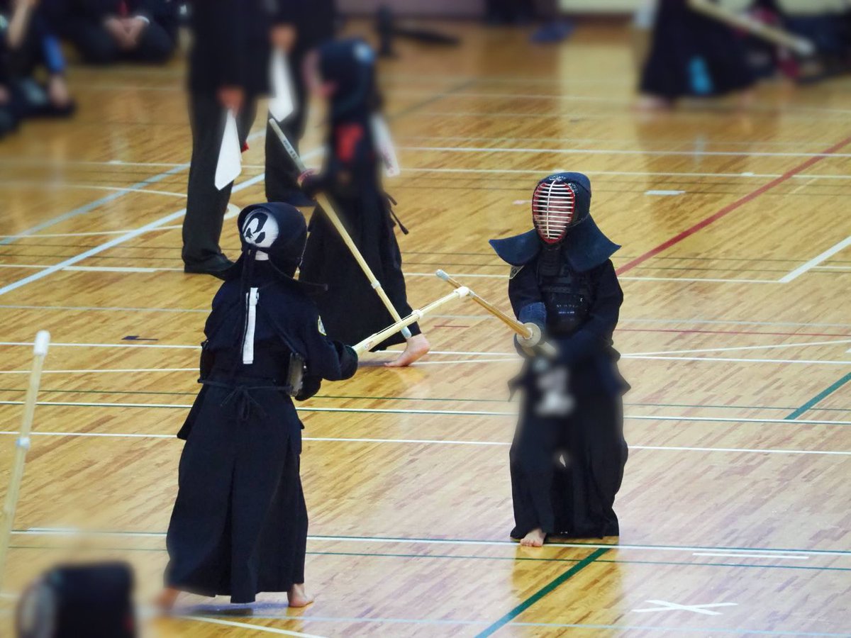 QLWSfMmlbewChtH's tweet photo. 第51回茨城県道場少年剣道大会に参加しました。
小学生高学年Aチームが見事全国大会の切符を手にしまし��👏　道場の仲間、地域の仲間や先生方に感謝すると共に、次の目標に向かい引き続き精進します💪 https://t.co/NBI0WmlXmV