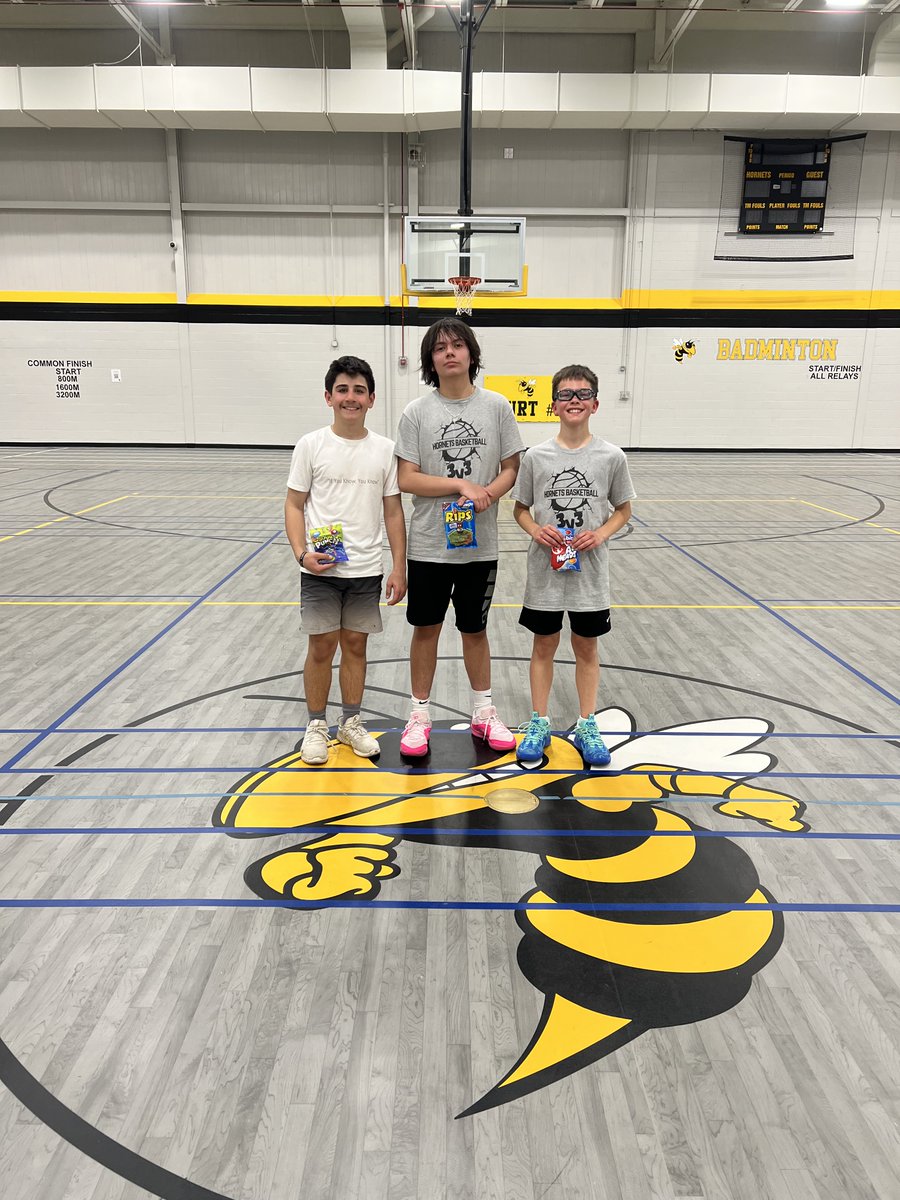 Hinsdale South Basketball (@hinsdalesouthbb) on Twitter photo Last night we held our third session of 3V3. Main emphasis - screening angles and reads. Our boys got after it during the games. One session left! Day by Day!!!
Awards went to the following:
MVP- Aiden Balderas
HARDEST WORKER - Noah Forst
TEAMMATE - Ethan Alavi
<a href="/CoachLantero/">Coach Lantero</a> Last night we held our third session of 3V3. Main emphasis - screening angles and reads. Our boys got after it during the games. One session left! Day by Day!!!
Awards went to the following:
MVP- Aiden Balderas
HARDEST WORKER - Noah Forst
TEAMMATE - Ethan Alavi
<a href="/CoachLantero/">Coach Lantero</a>