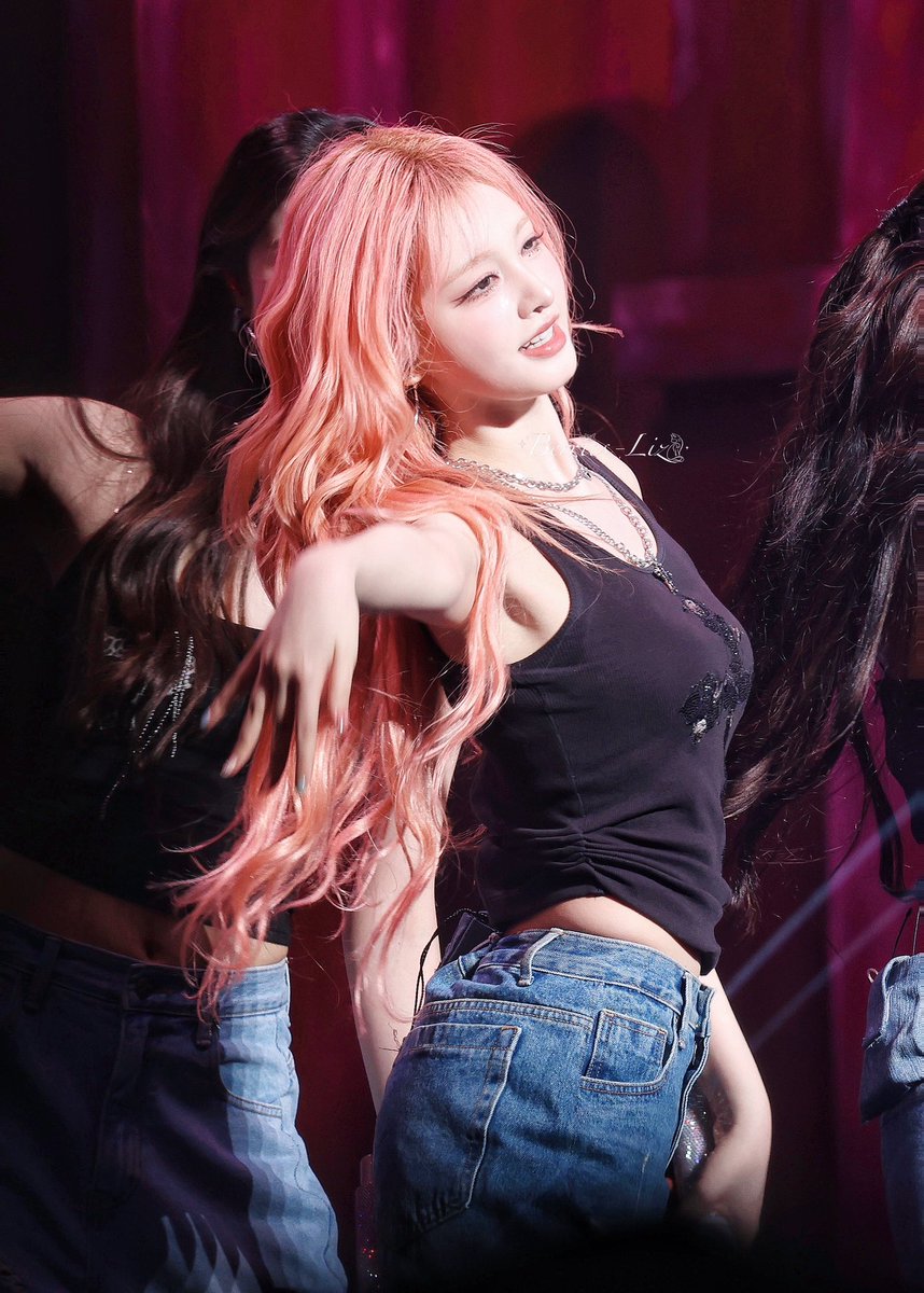 Berries_Liz1121's tweet image. 🫐250429
💃 Yokohama Day1

 #리즈 #아이브 #LIZ #IVE #アイヴ #リズ