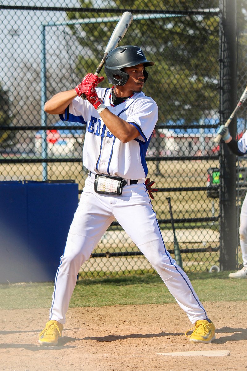 ESCC_Chargers's tweet photo. Monday's Finals⚡
@ESCCBaseball v. Clark State
Game 1: W 17-5
2B: Taylor 2, Clark
HR: Taylor, Arthur 2, Shannon, Reinoso
WP: Benson
Game 2: L 5-4
HR: Reinoso

@ESCCSoftball v. UNOH JV
Game 1: W 15-0
3B: Gostomsky, Pine
WP: Hodge
Game 2: W 15-3
2B: Pine
3B: Kamerer
WP: Pine, 10Ks https://t.co/EDF5f83SUK